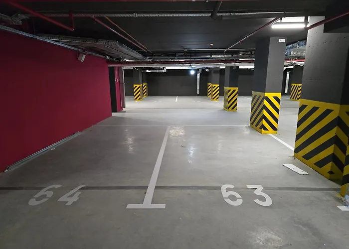 Belvedere Apart, Parking